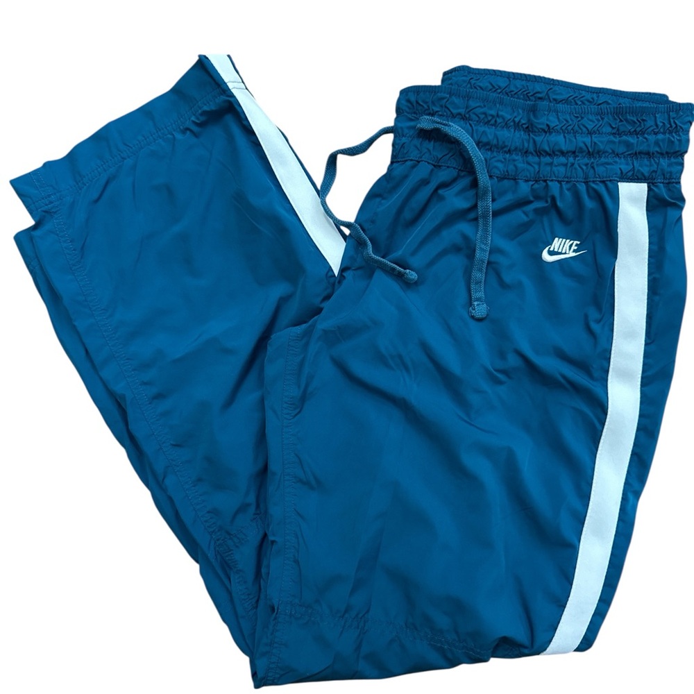 Nike Sportswear Women’s Track Style Swish Pants Size Large 12-14 Nike Logo